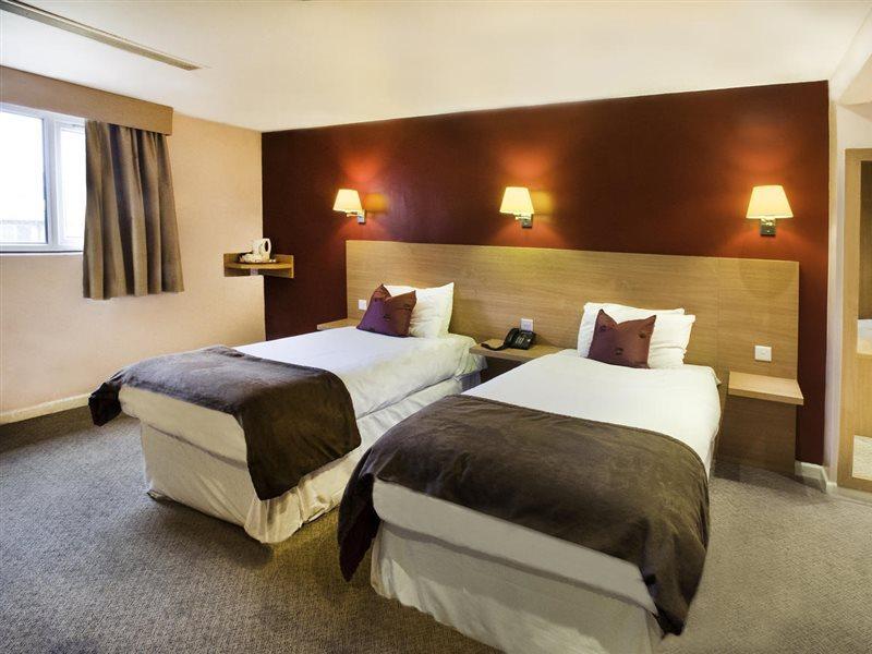 The Luton Hotel Εξωτερικό φωτογραφία