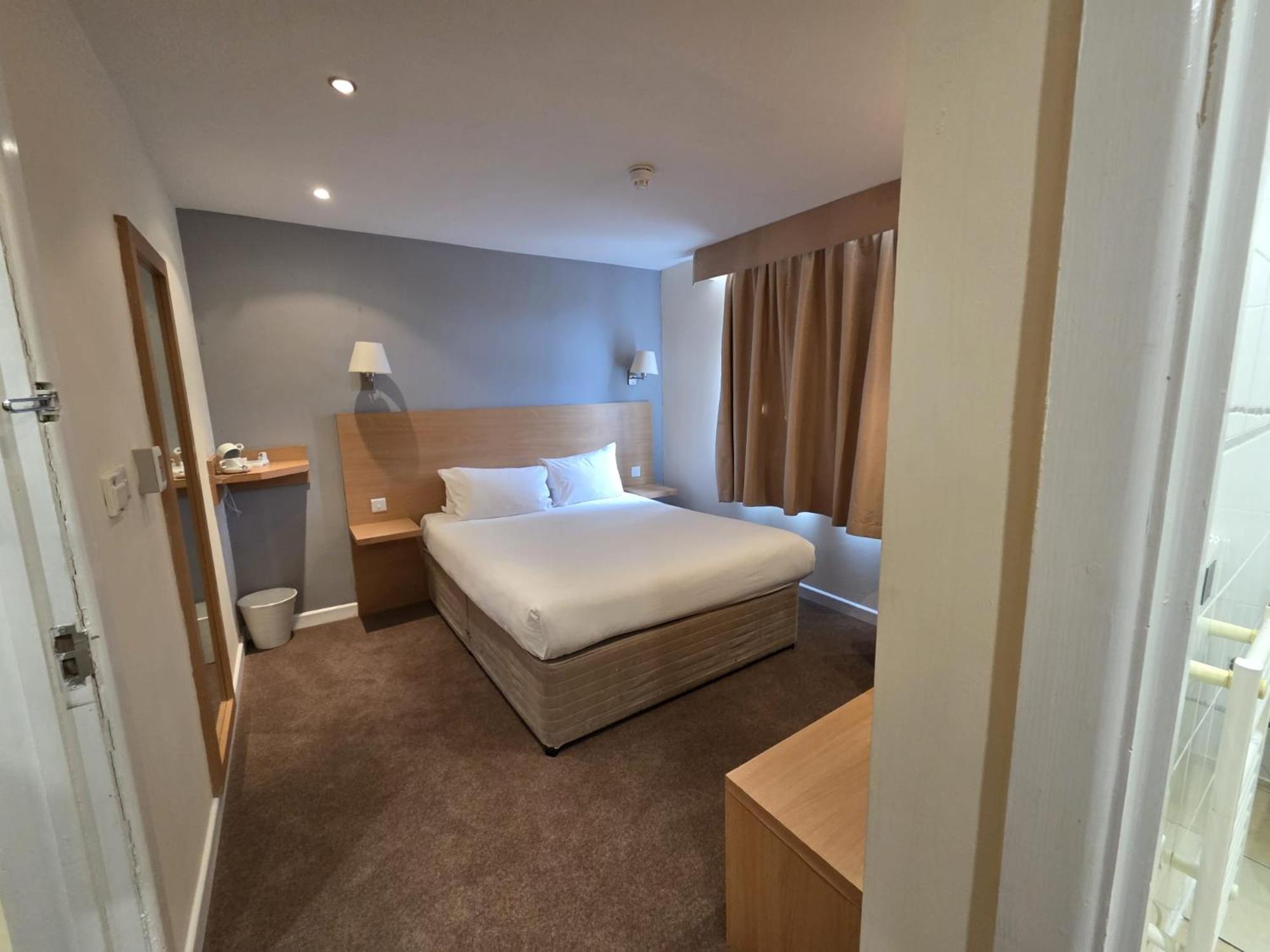 The Luton Hotel Εξωτερικό φωτογραφία