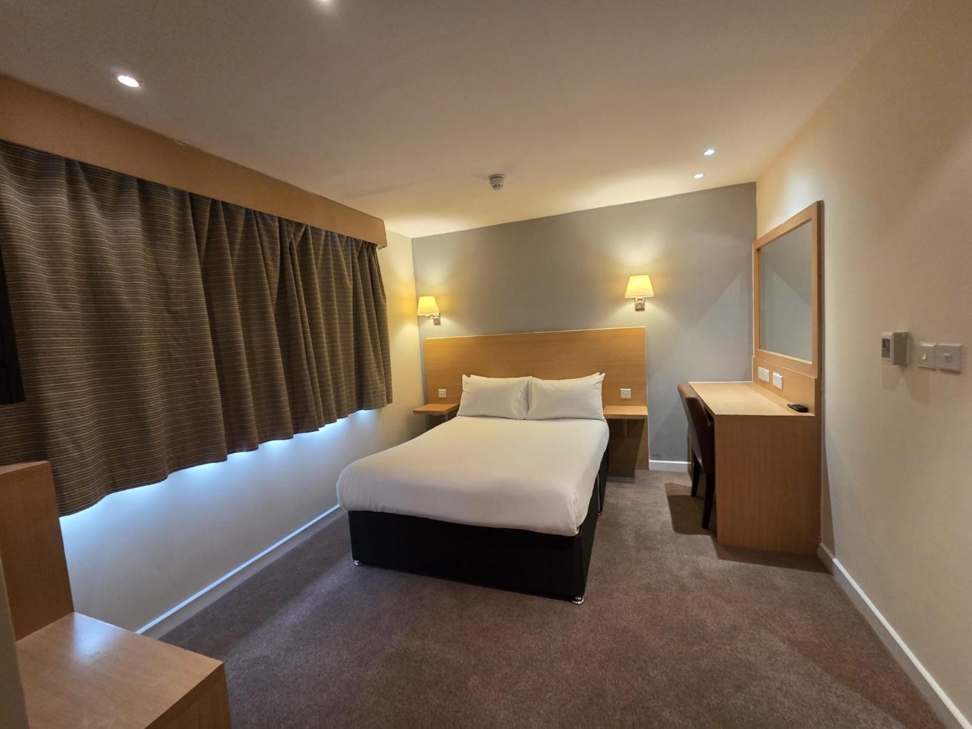 The Luton Hotel Εξωτερικό φωτογραφία