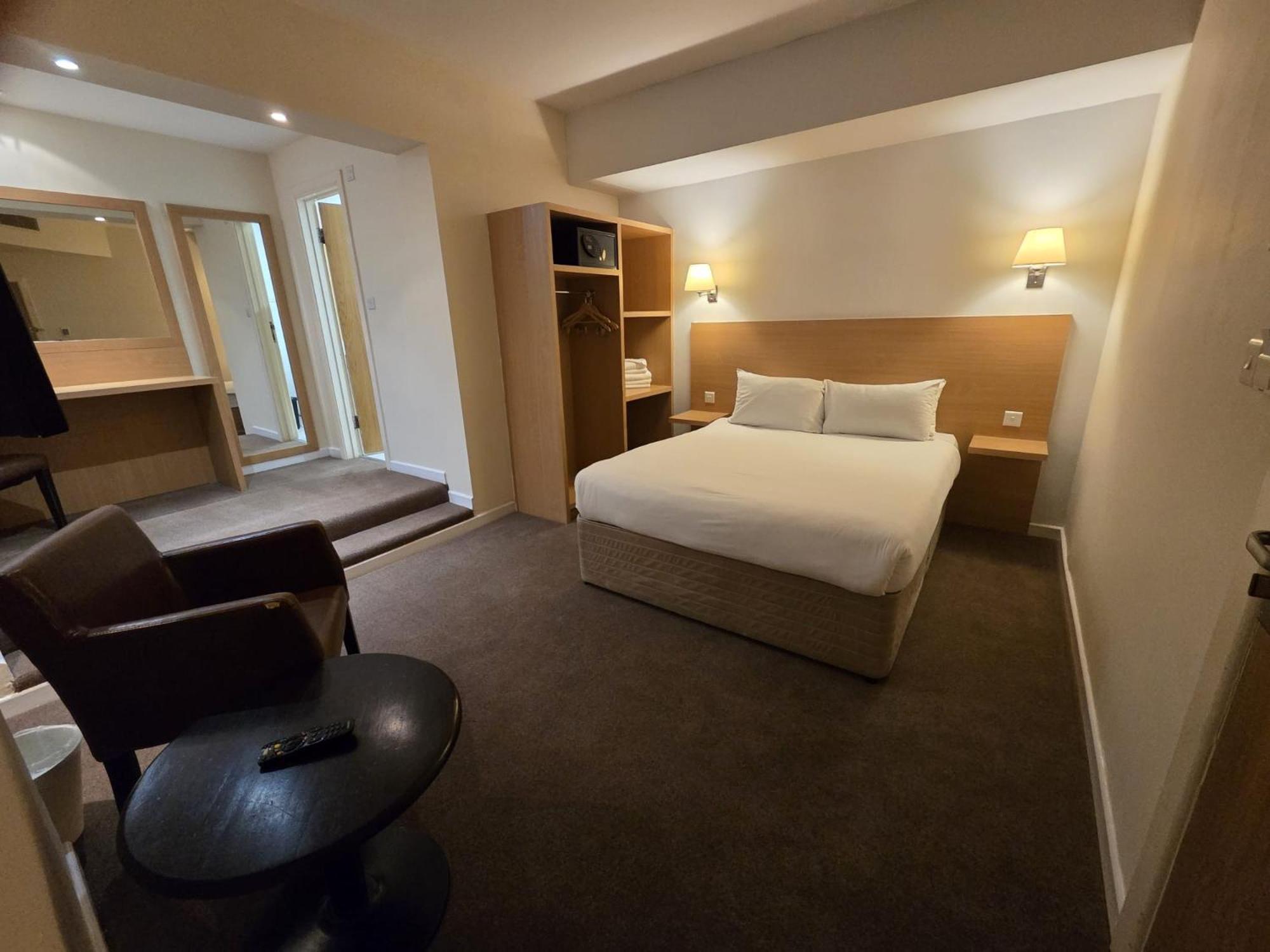 The Luton Hotel Εξωτερικό φωτογραφία